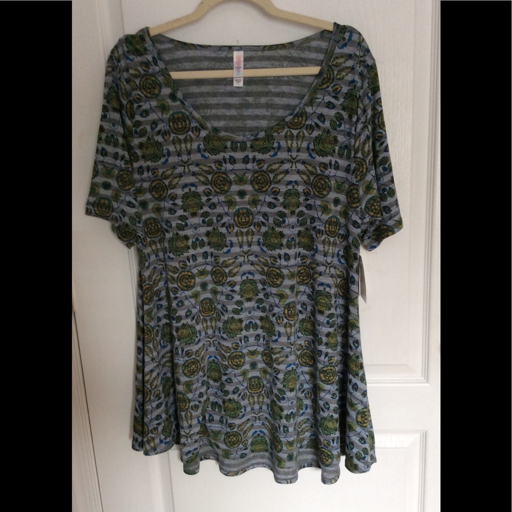 LulaRoe Classic T 3XL (2271) Ship In The USA Only